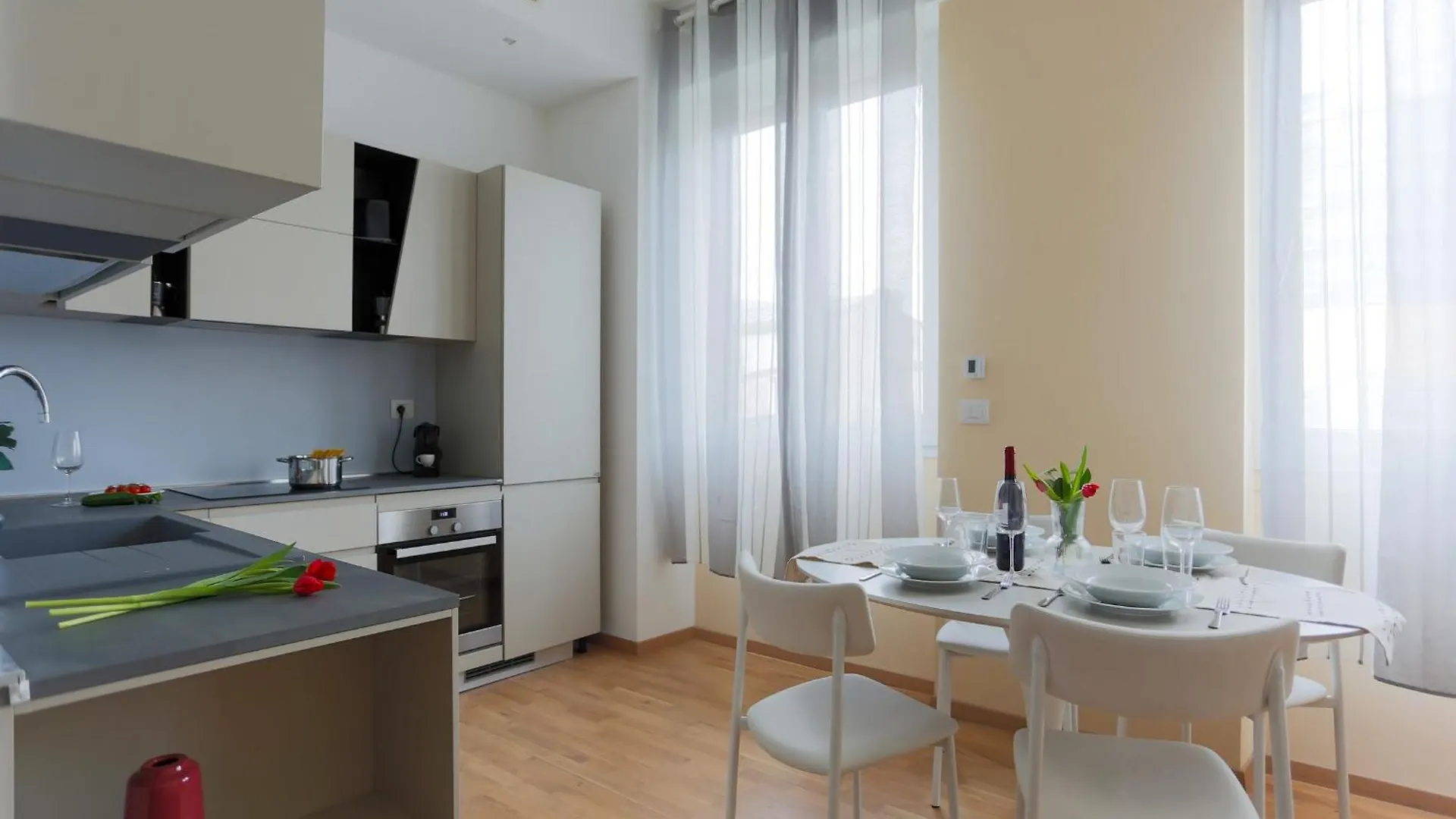 The Best Rent - Bright One-Bedroom Apartment In Corso Vittorio Emanuele II Milano