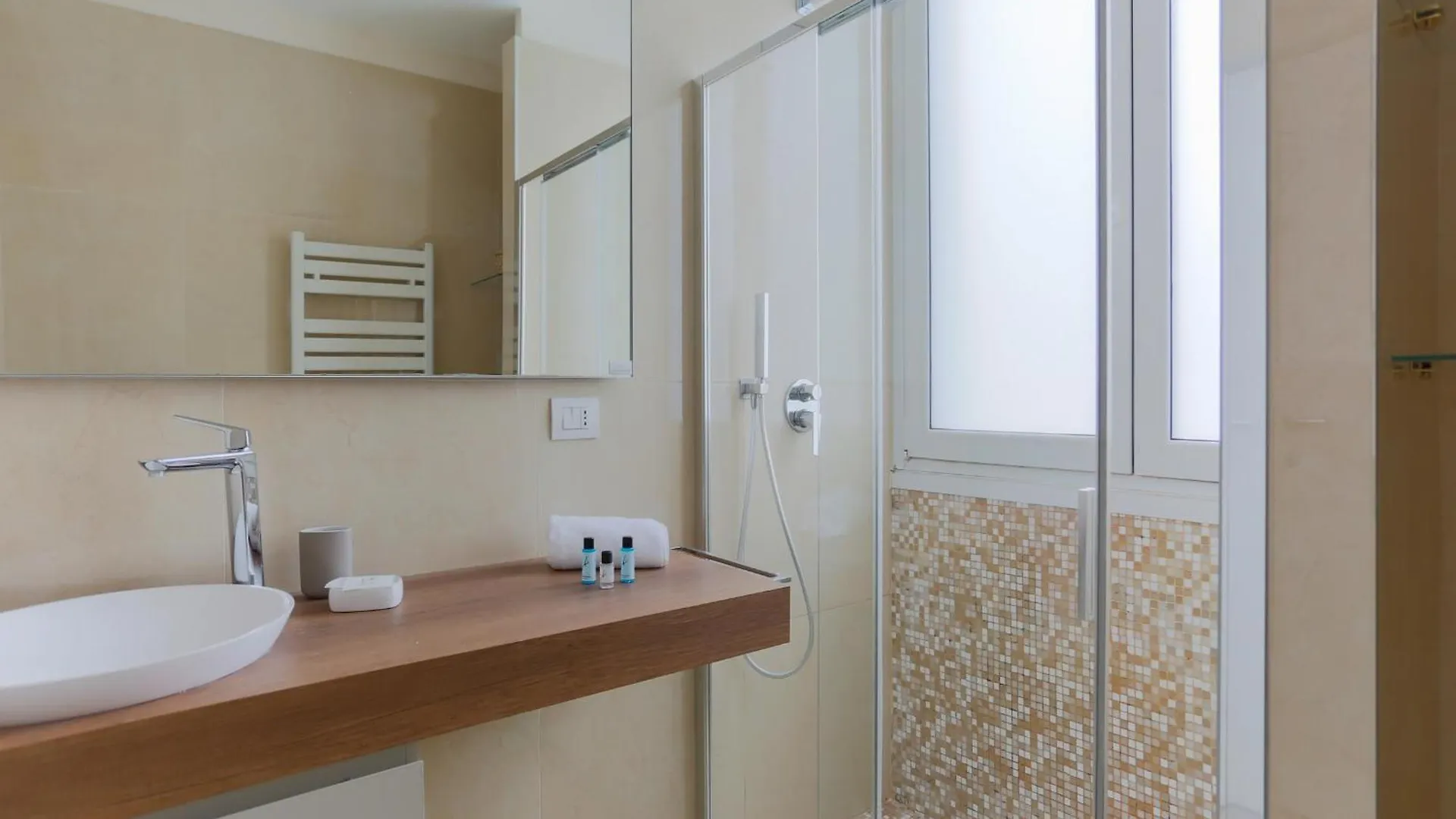 The Best Rent - Bright One-Bedroom Apartment In Corso Vittorio Emanuele II Milano