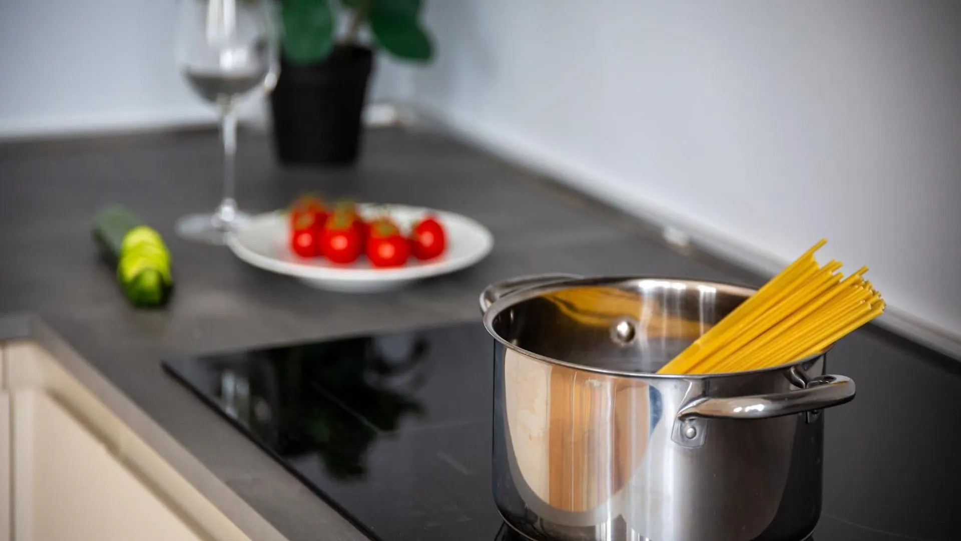 The Best Rent - Bright One-Bedroom Apartment In Corso Vittorio Emanuele II Milán Itálie
